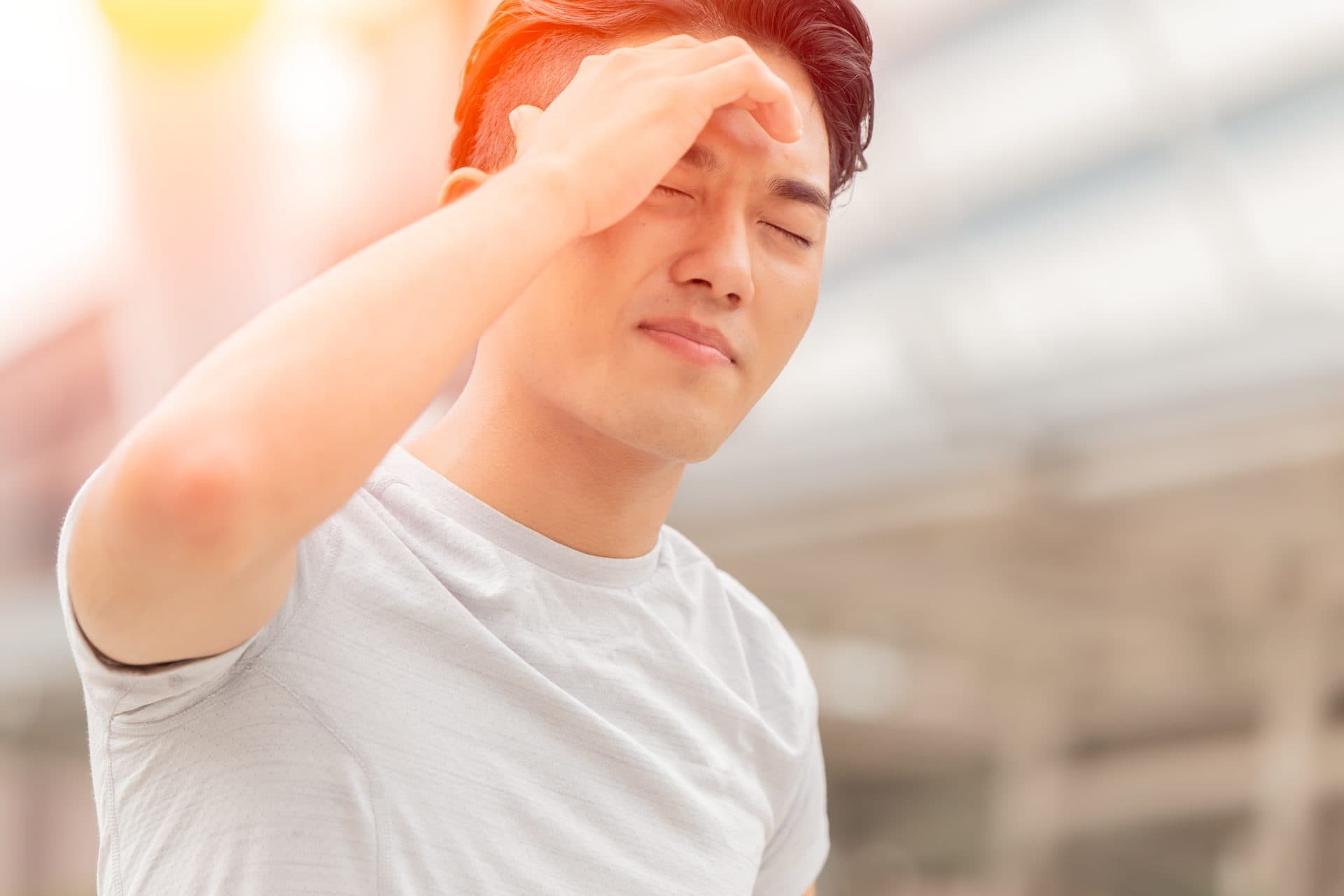 Beat the Heat and Sinusitis: Discover the Best Foods and Drinks for Relief in Warm Weather